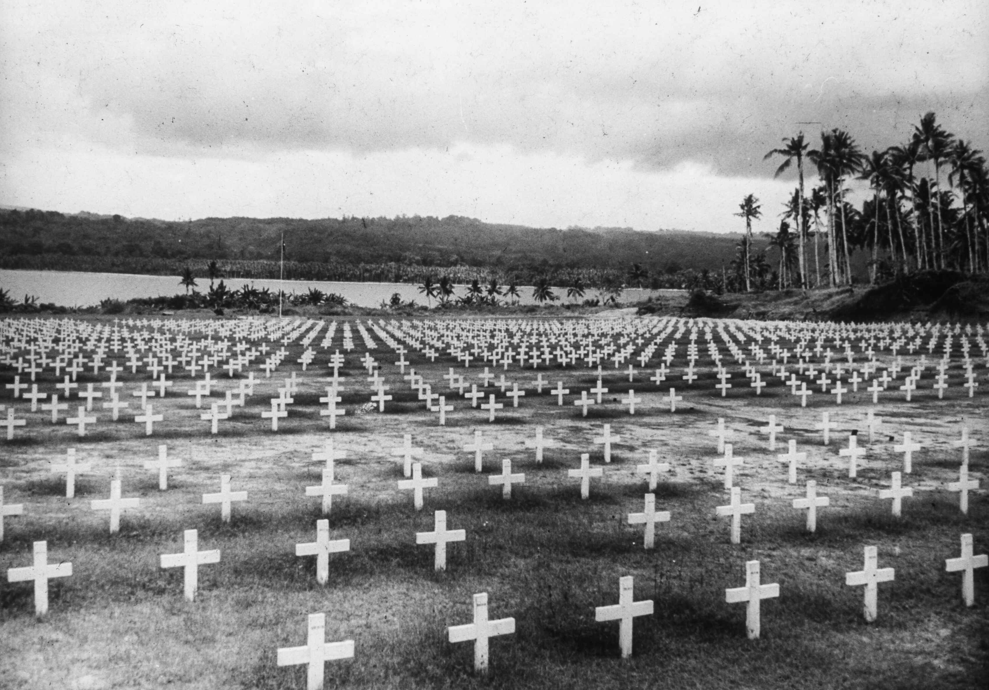 Oude foto van begraafplaats op Ambon